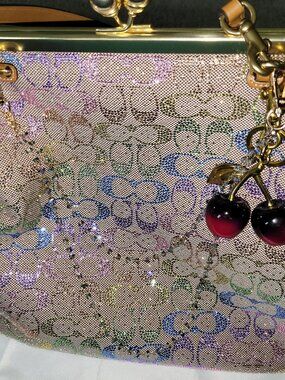 Coach Signature Jacquard Crystal Kisslock